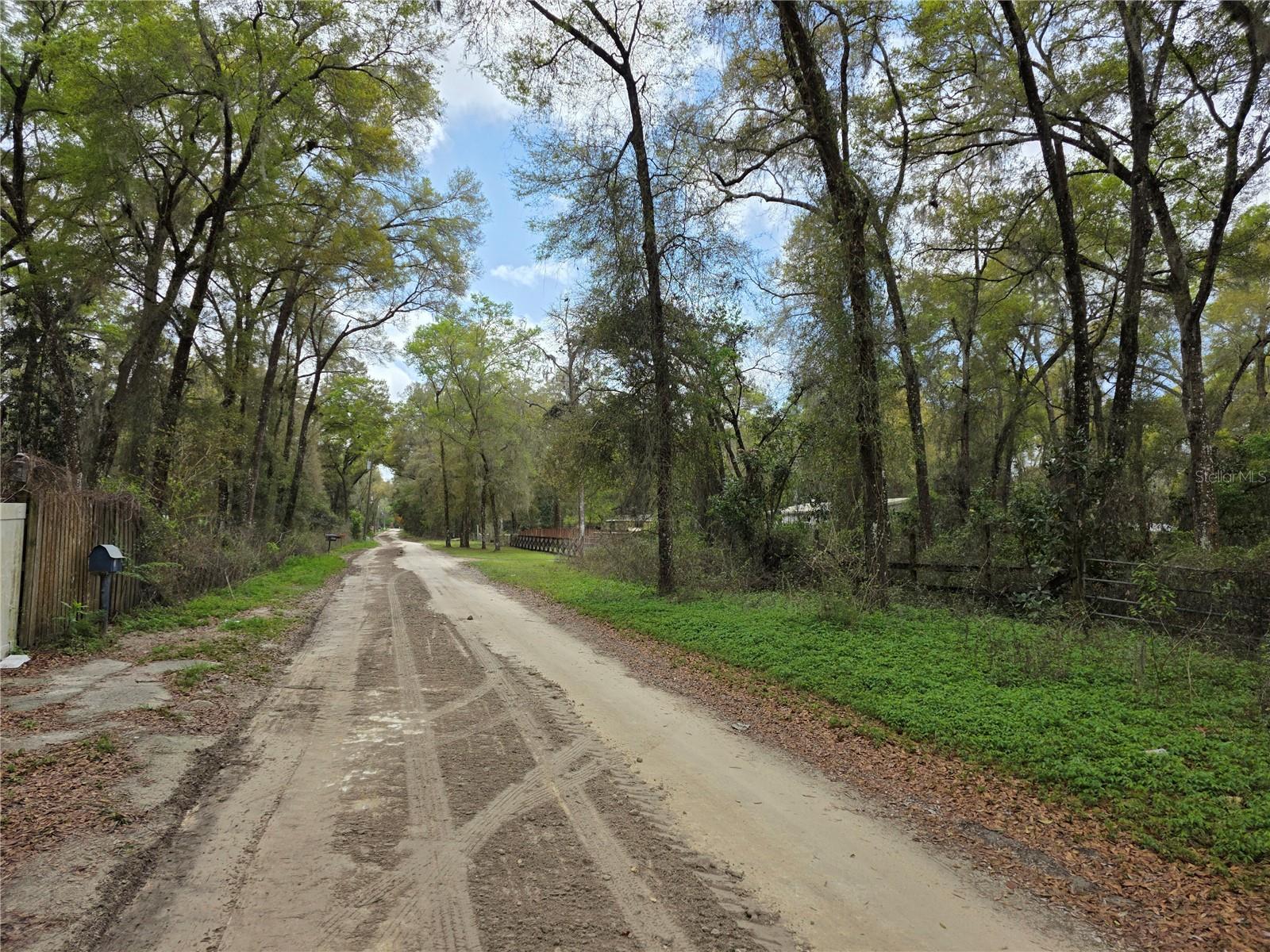 SILVER SPGS ACRES - Land