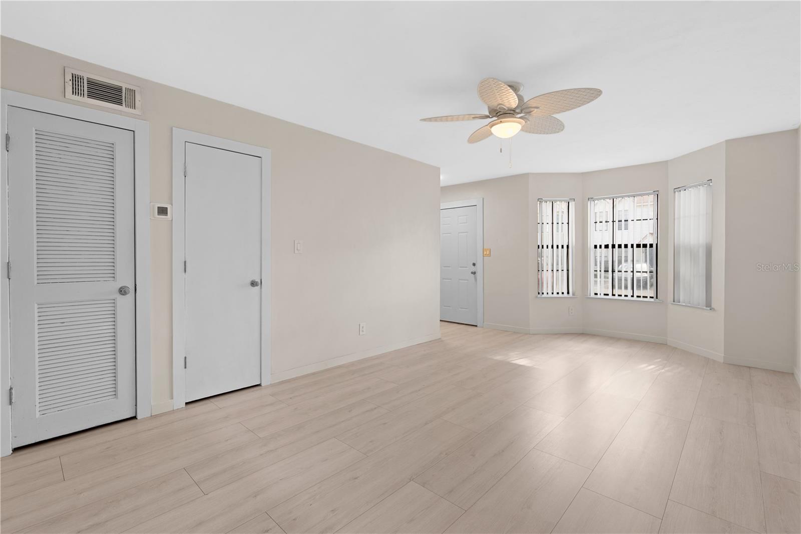 KENTWOOD PARK - Residential