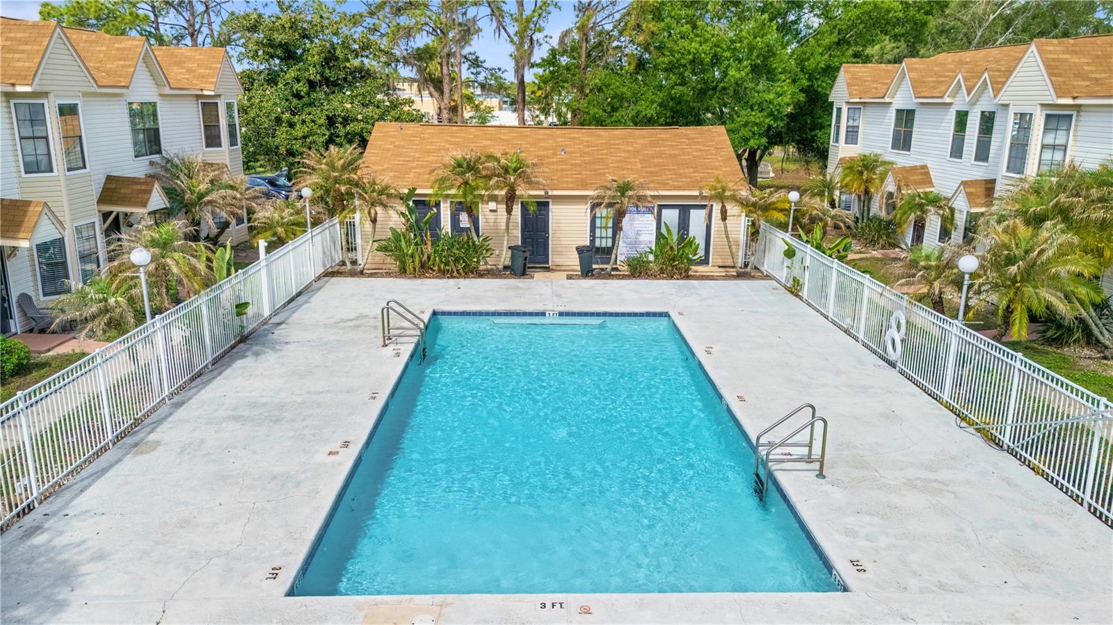 KENTWOOD PARK - Residential