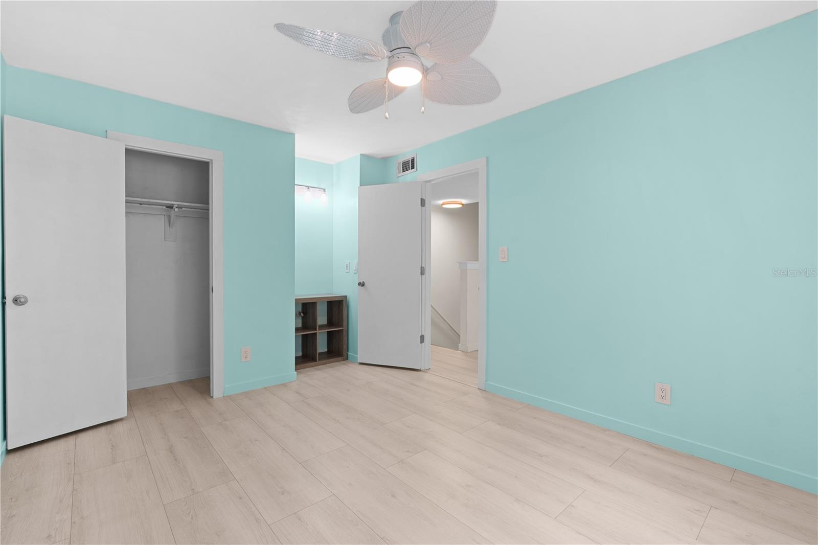 KENTWOOD PARK - Residential