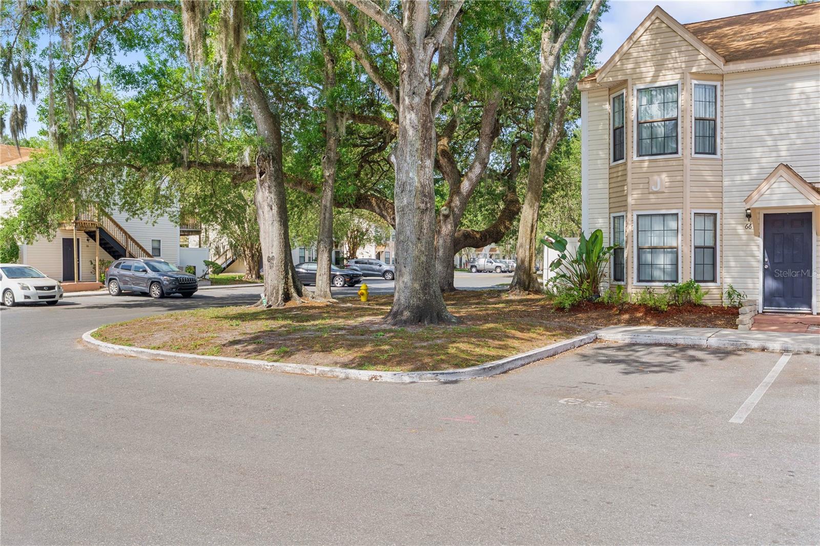 KENTWOOD PARK - Residential