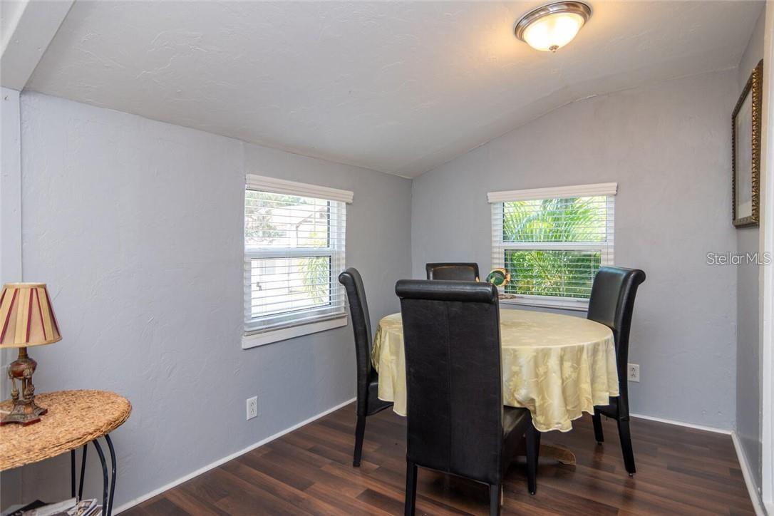GLOVERS THOS - Residential Lease