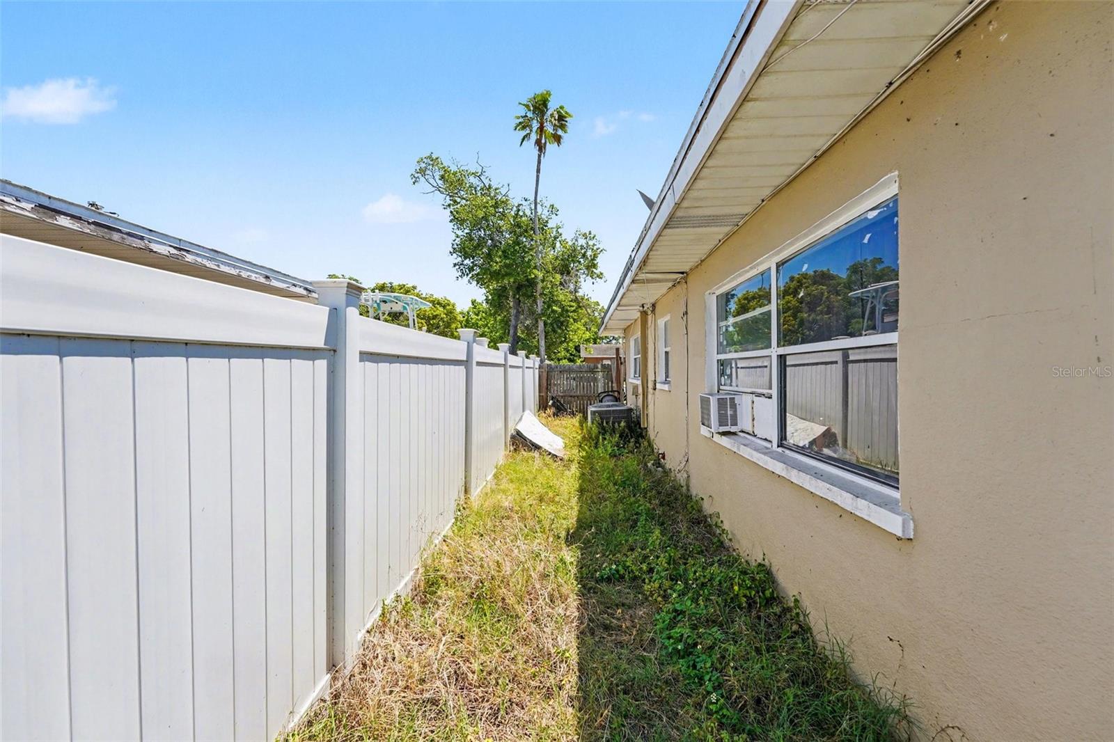 MONTEREY HEIGHTS - Residential Income