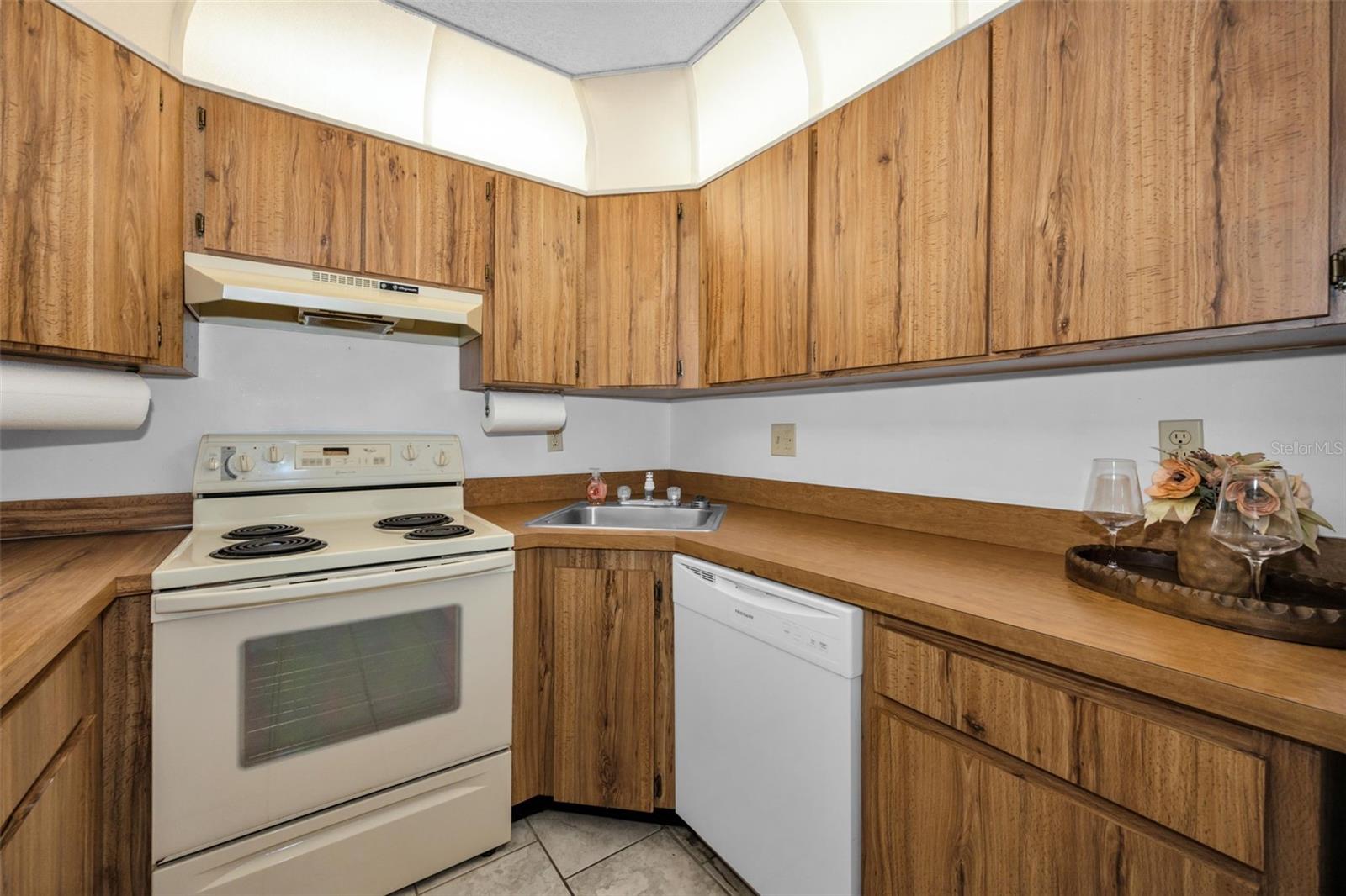 PINE RIDGE AT PALM HARBOR - Residential