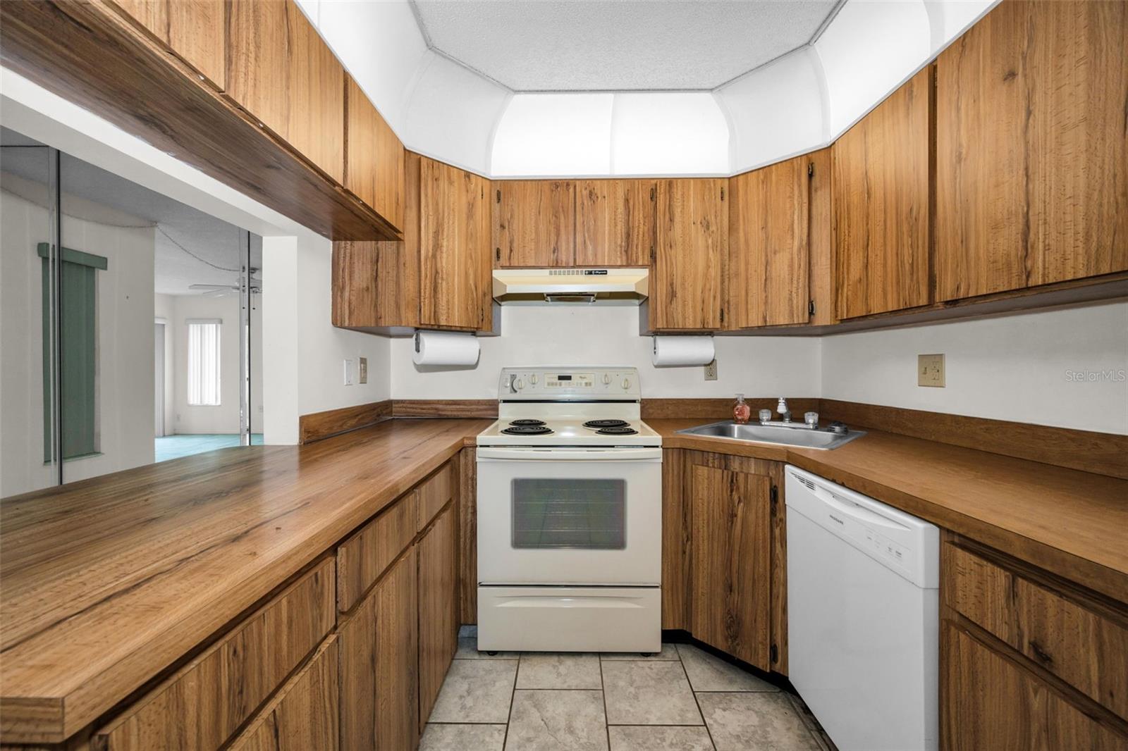 PINE RIDGE AT PALM HARBOR - Residential