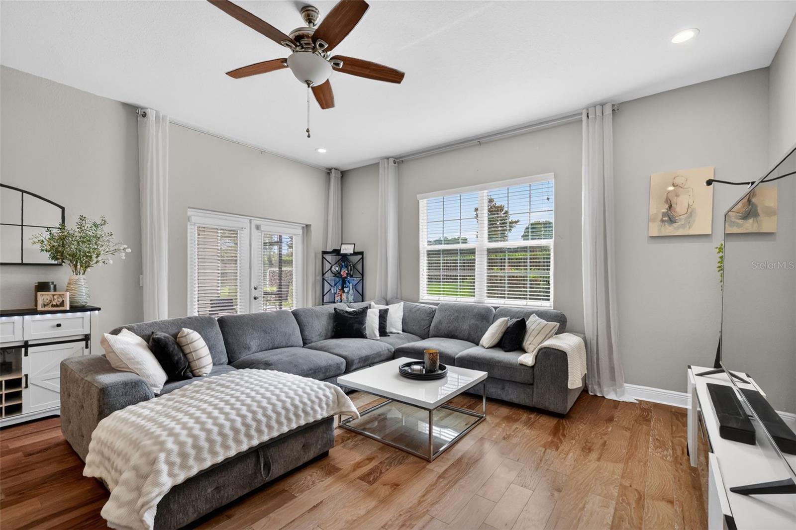 GROVELAND VILLAS AT GREEN GATE - Residential