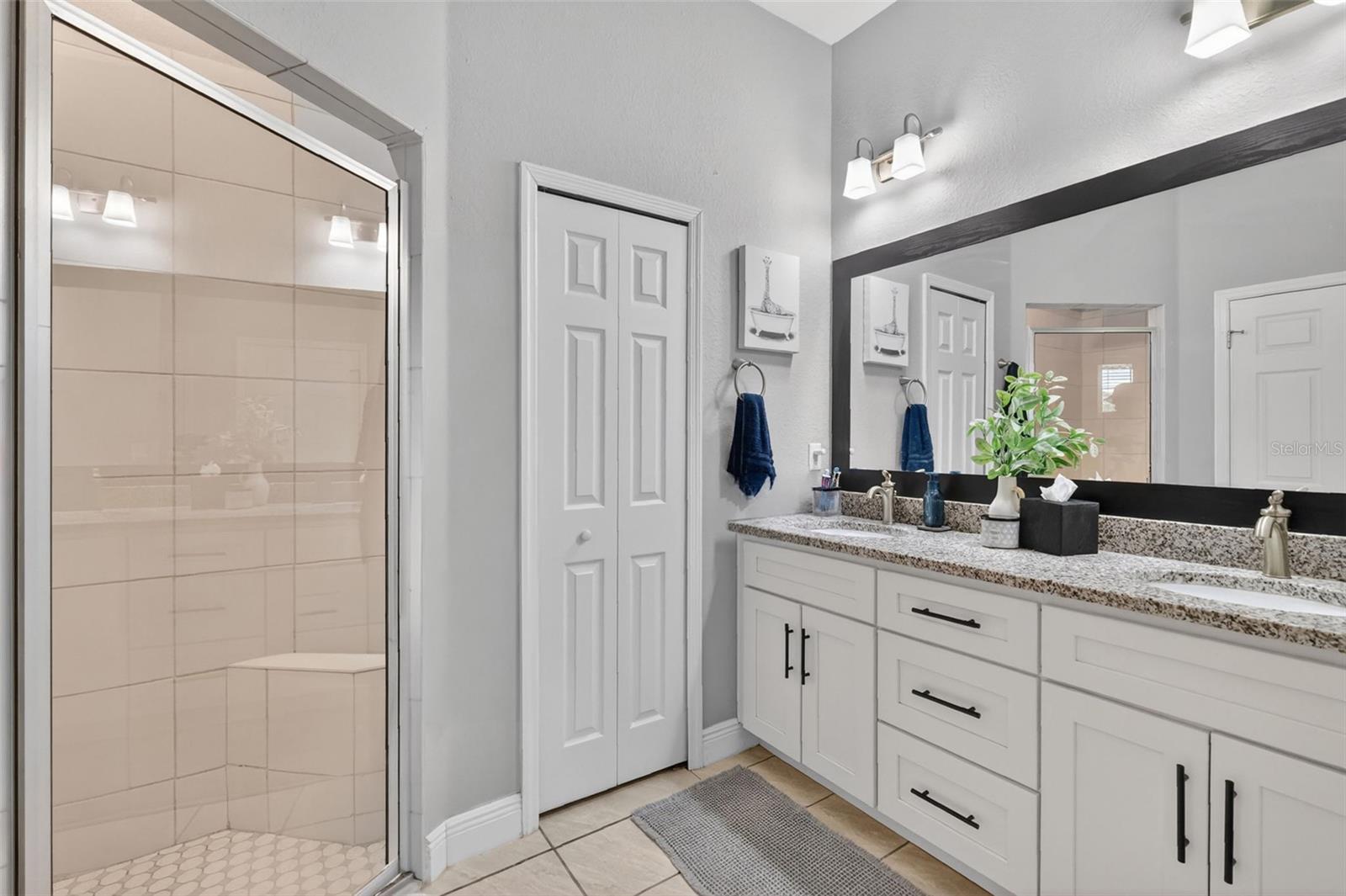 GROVELAND VILLAS AT GREEN GATE - Residential