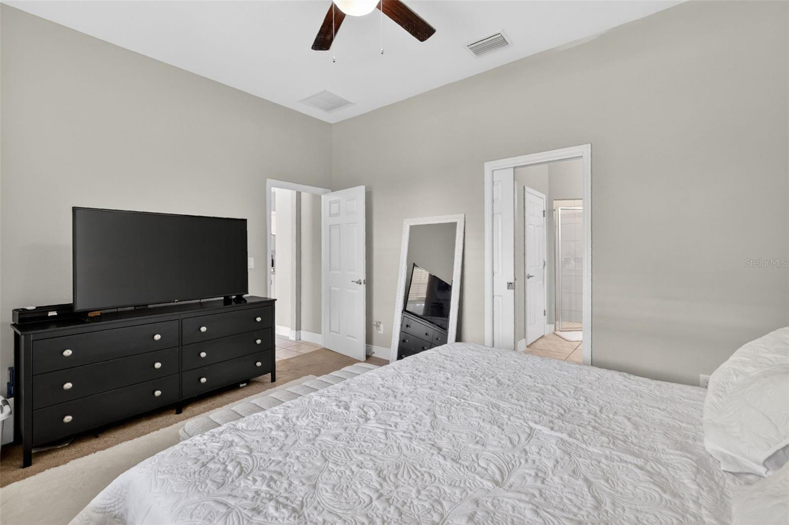 GROVELAND VILLAS AT GREEN GATE - Residential