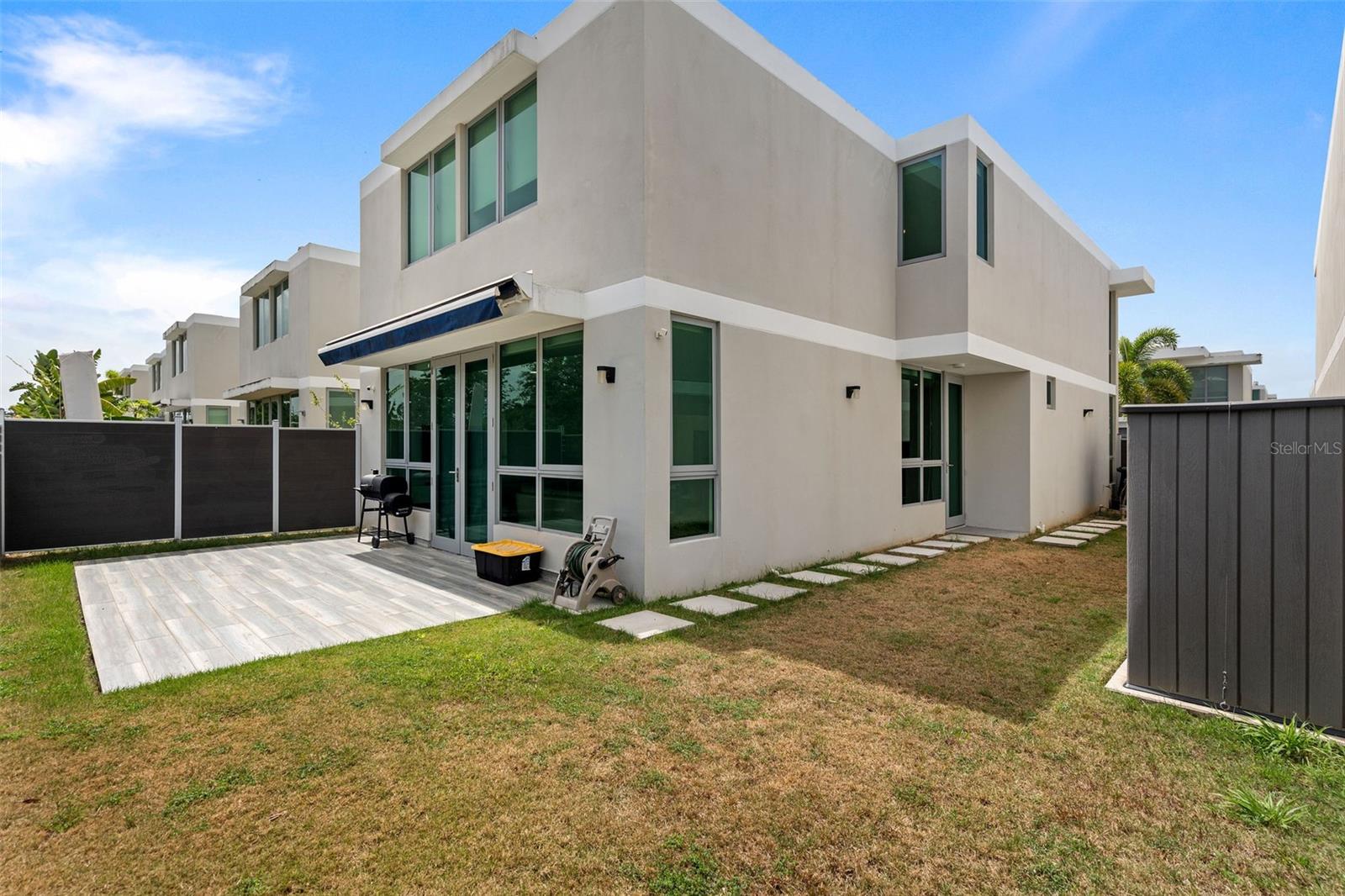 RIVIERA VILLAGE - Residential