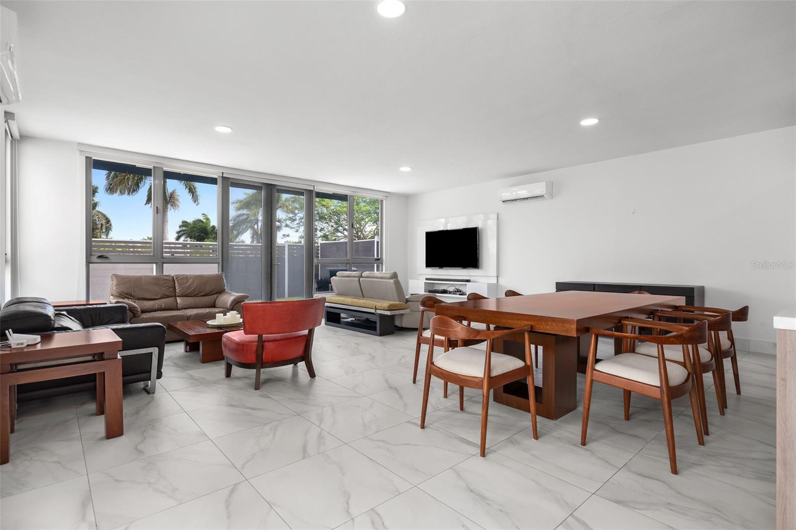 RIVIERA VILLAGE - Residential
