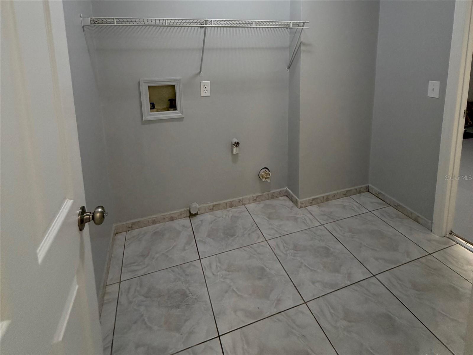 GULFSTREAM SHORES - Residential