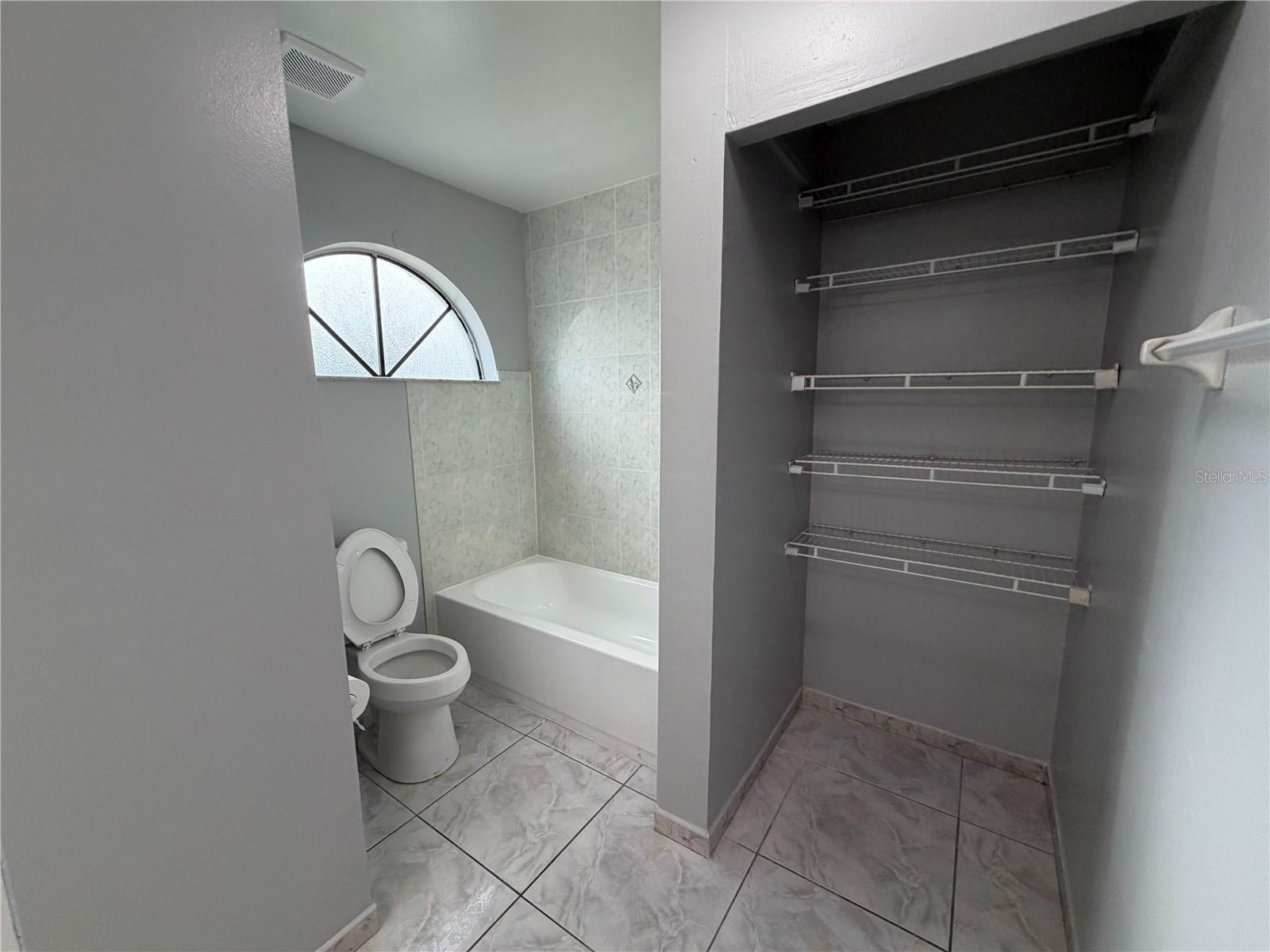 GULFSTREAM SHORES - Residential