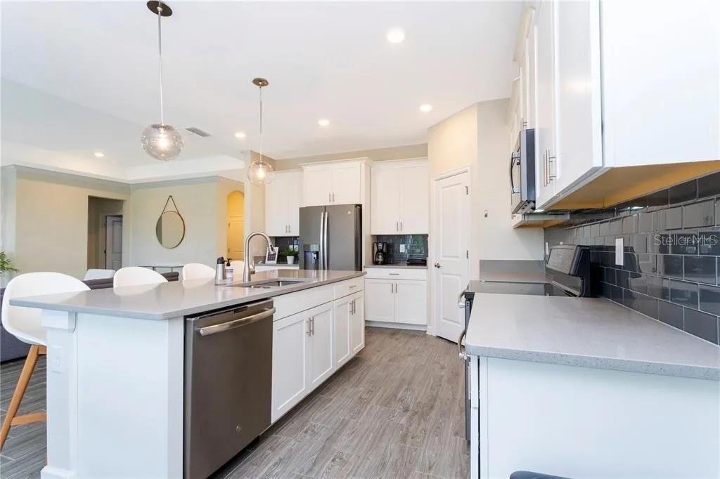 PANTHER VIEW - Residential