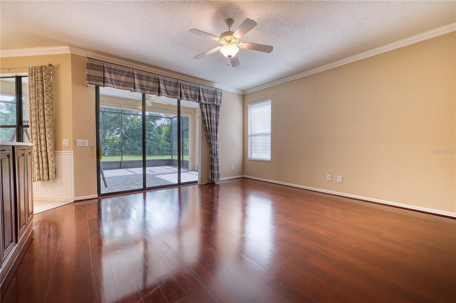 LAKERIDGE FALLS PH 1B - Residential