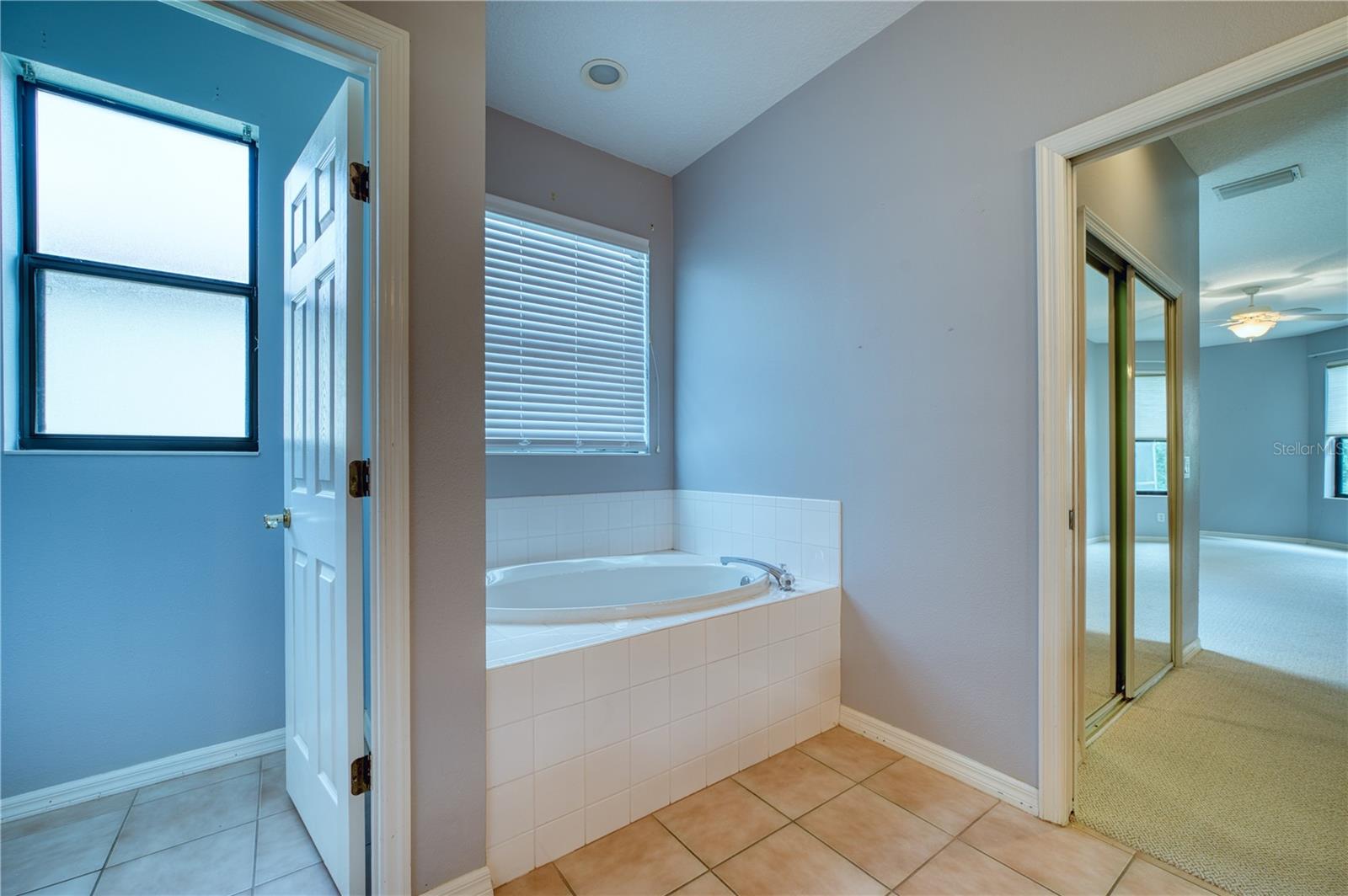 LAKERIDGE FALLS PH 1B - Residential