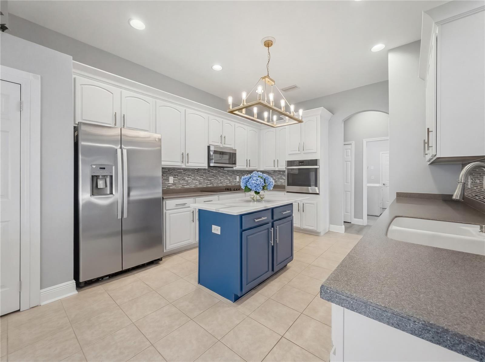 WATERS EDGE 02 - Residential