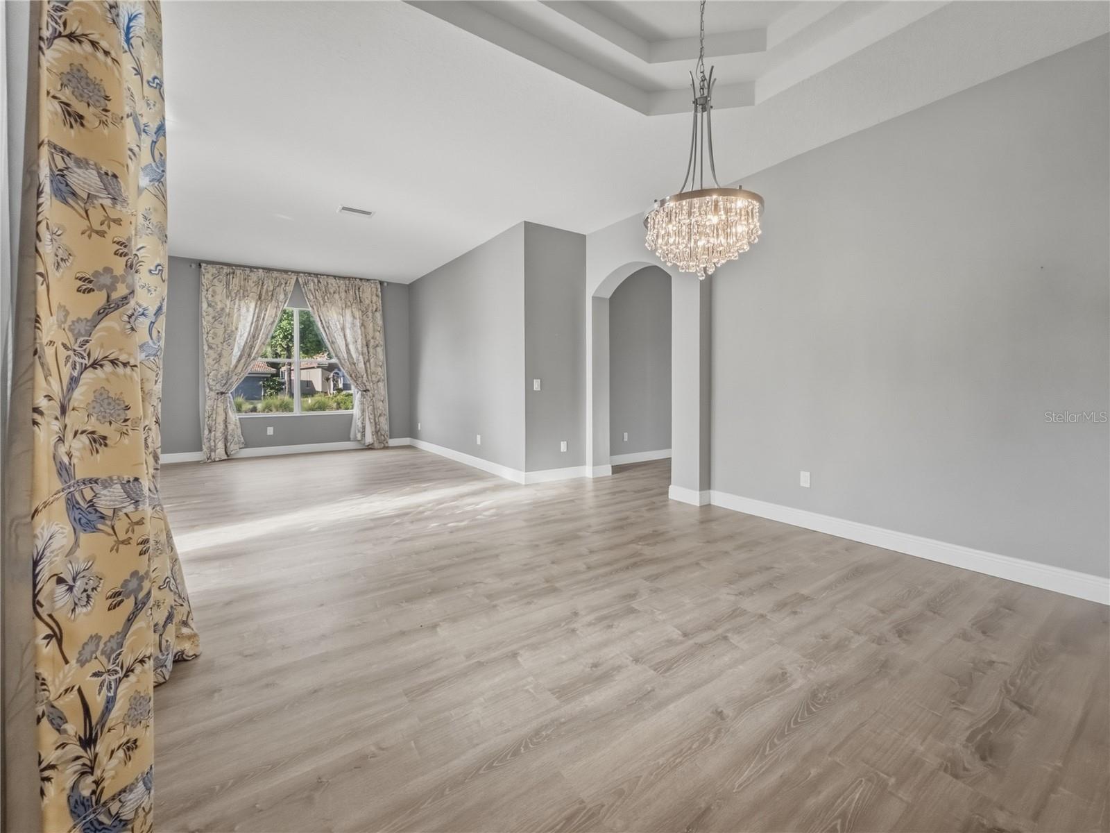 WATERS EDGE 02 - Residential