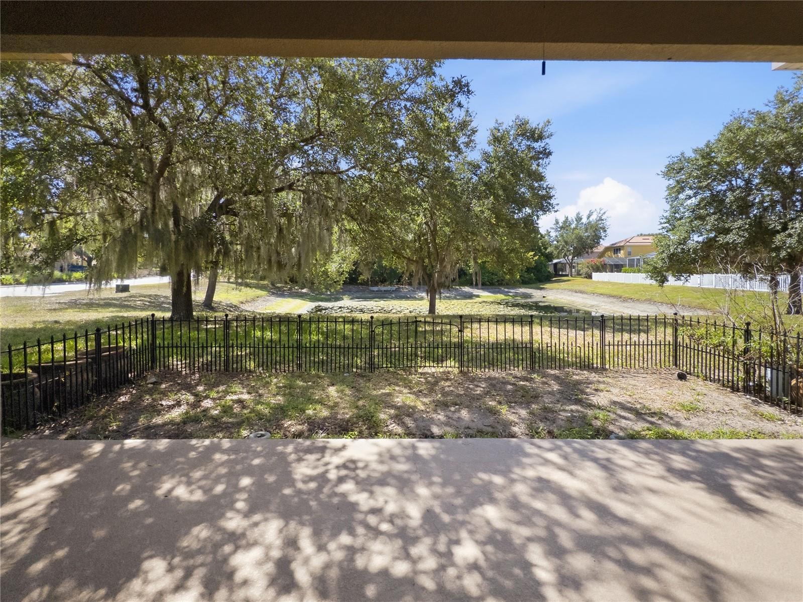 WATERS EDGE 02 - Residential