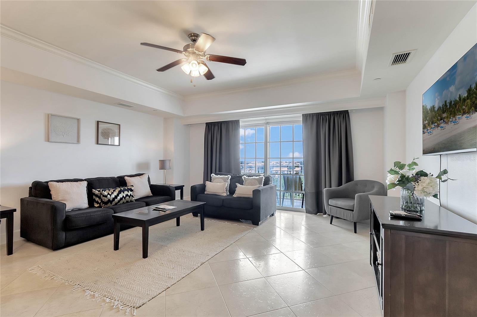REUNION GRANDE CONDO - Residential