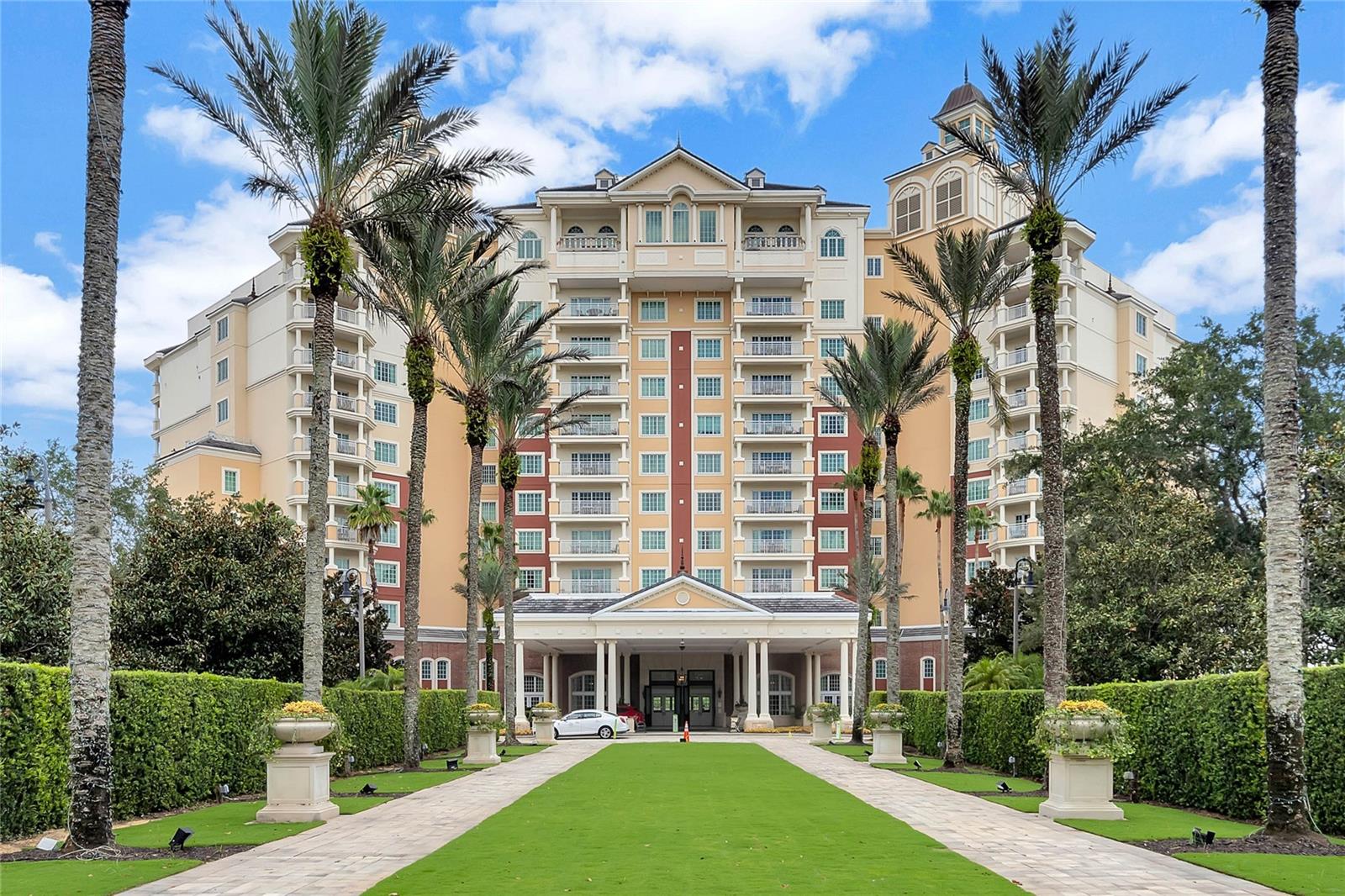 REUNION GRANDE CONDO - Residential