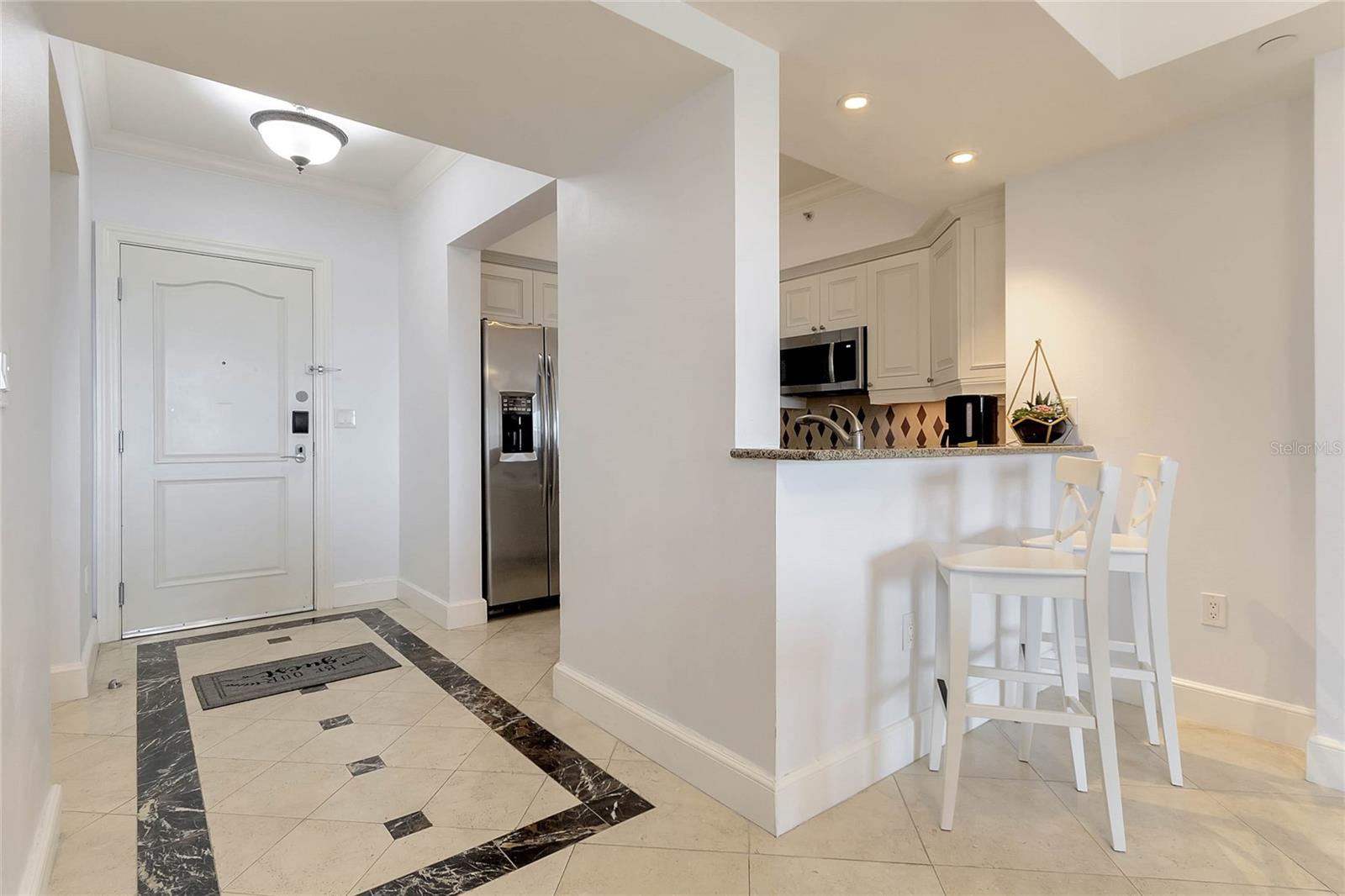 REUNION GRANDE CONDO - Residential