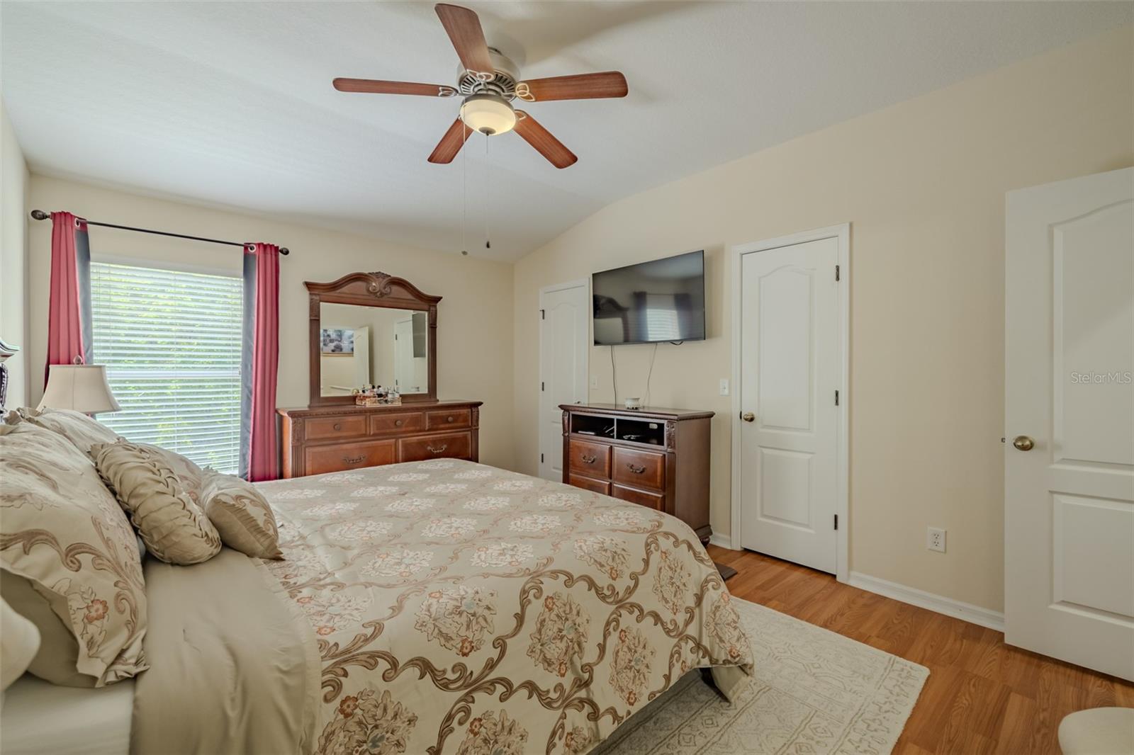 FISHHAWK RANCH TWNHMS PH - Residential