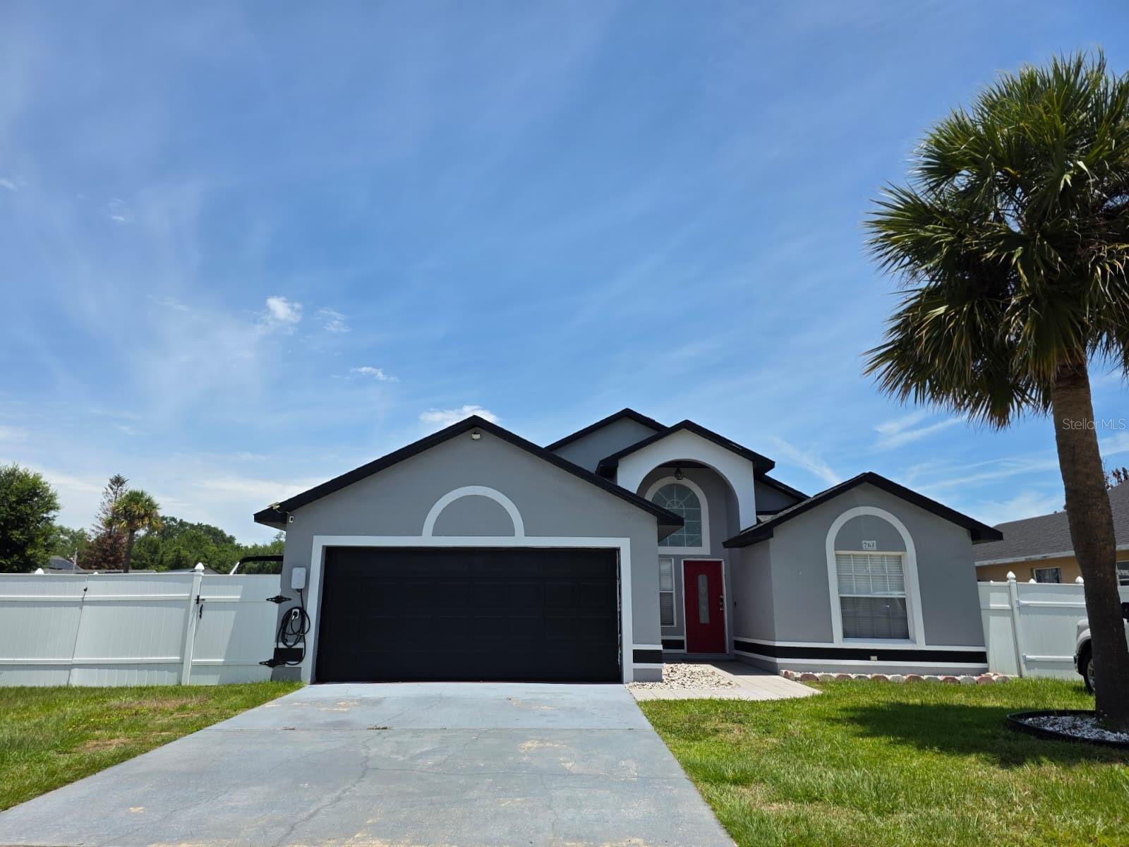 COUNTRY CROSSING UNIT 01 - Residential Lease