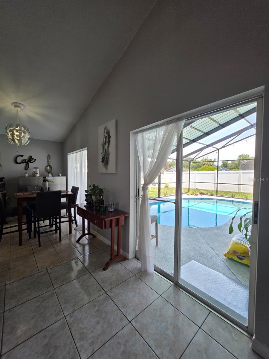 COUNTRY CROSSING UNIT 01 - Residential Lease