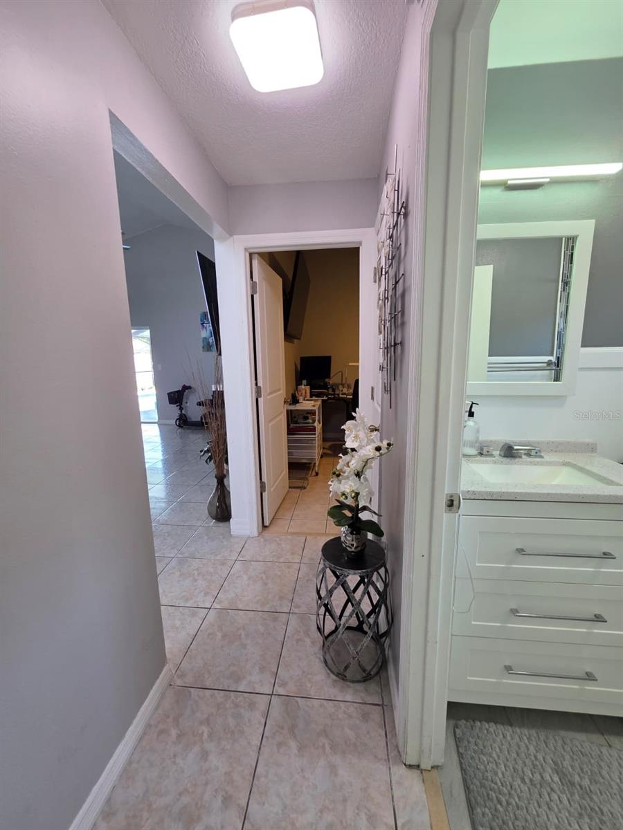 COUNTRY CROSSING UNIT 01 - Residential Lease