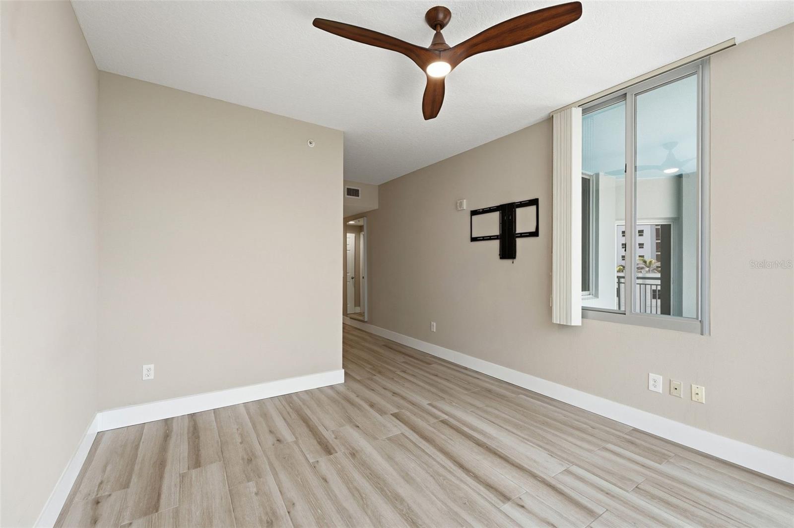 WAVERLY ON LAKE EOLA - Residential
