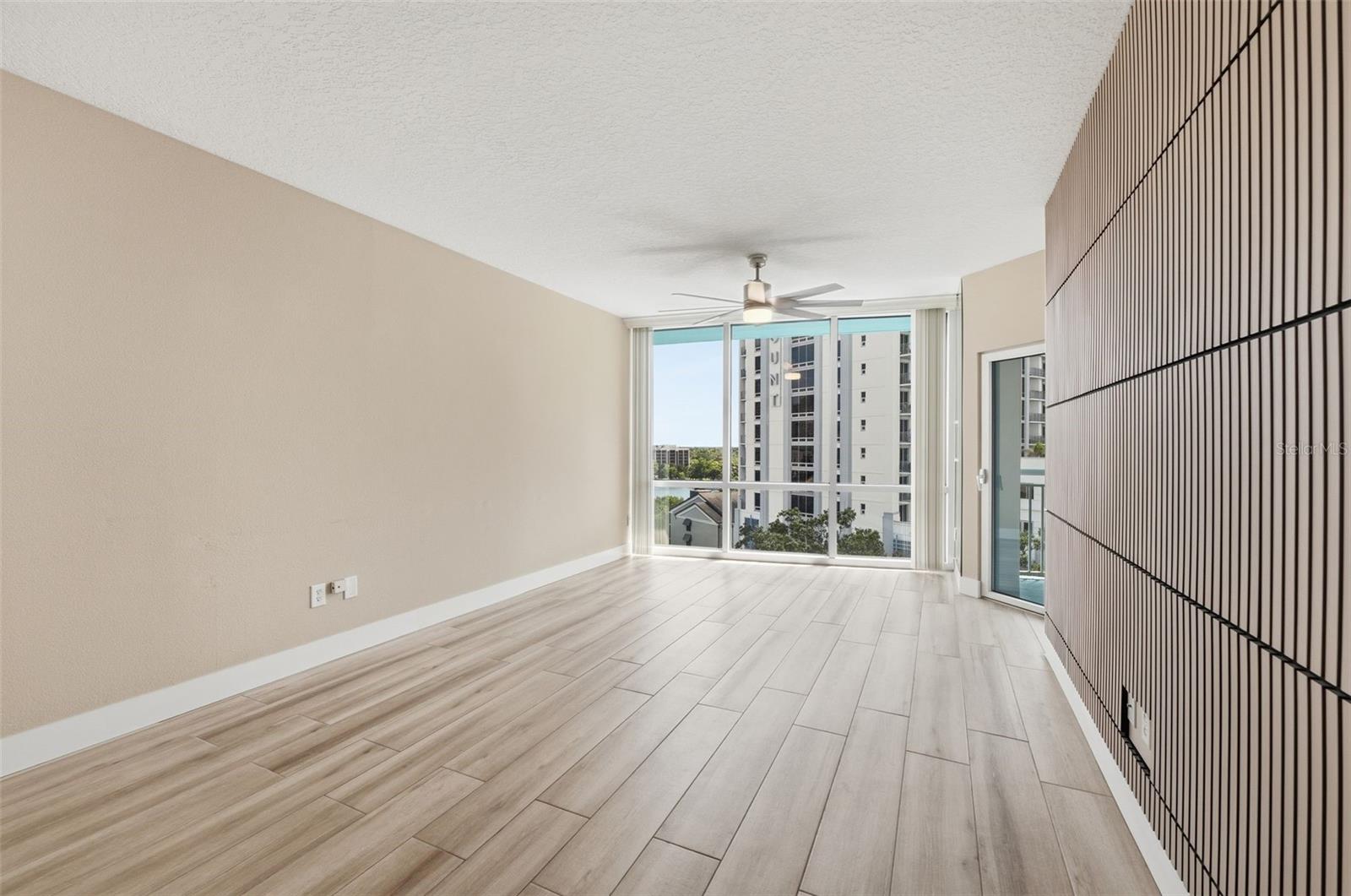 WAVERLY ON LAKE EOLA - Residential