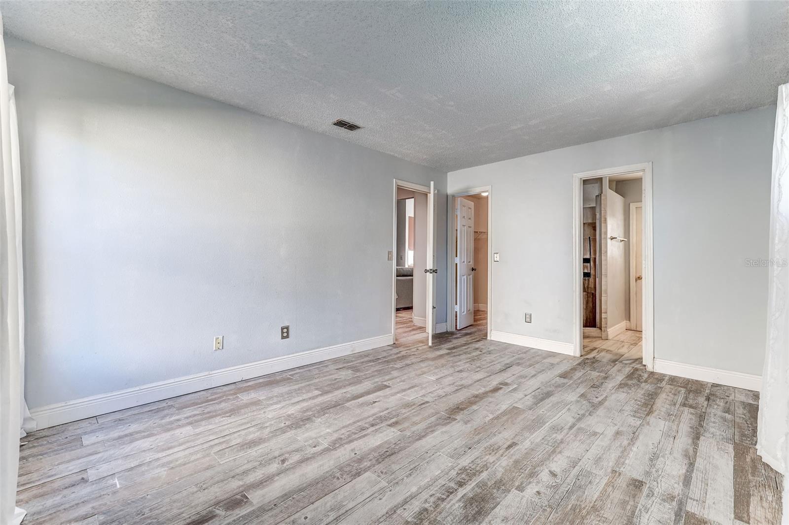 INDIAN RIDGE VILLAS PH 1 - Residential