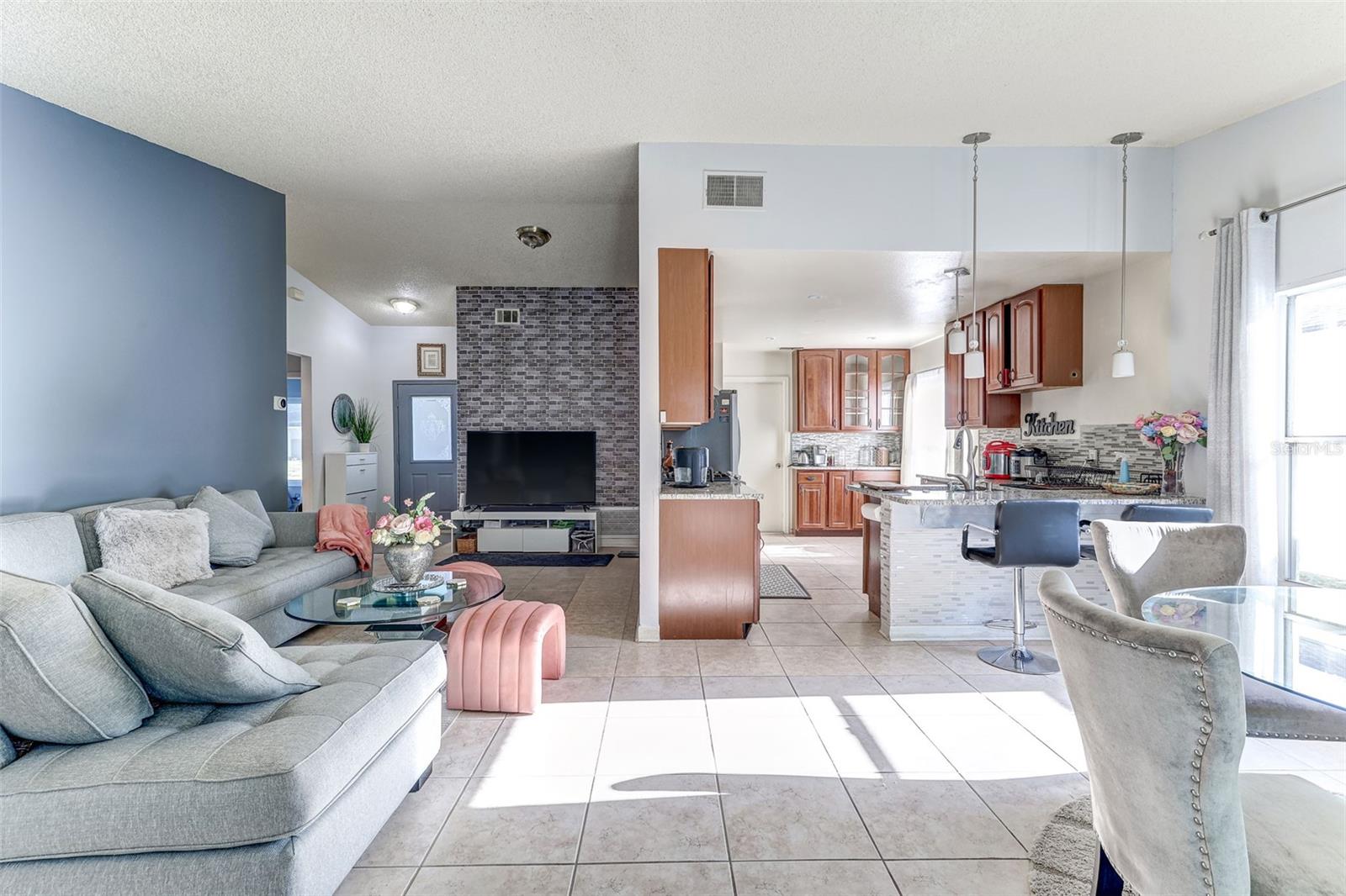 INDIAN RIDGE VILLAS PH 1 - Residential