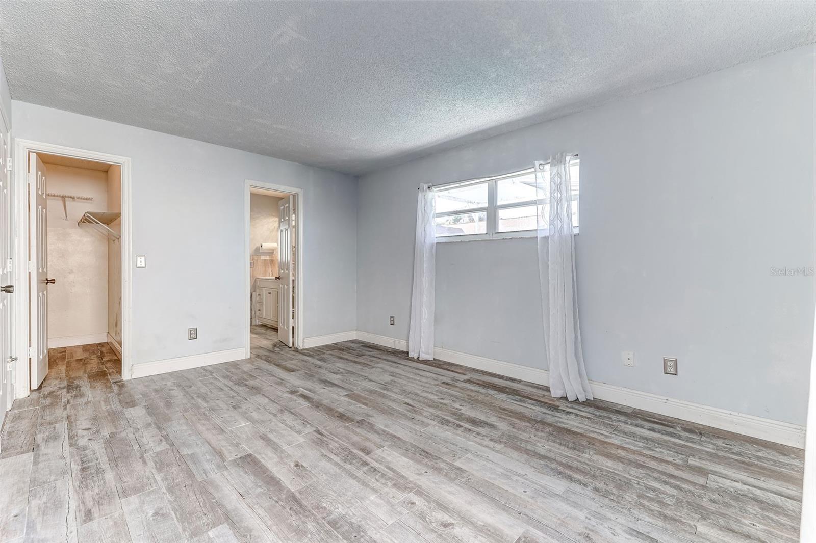 INDIAN RIDGE VILLAS PH 1 - Residential