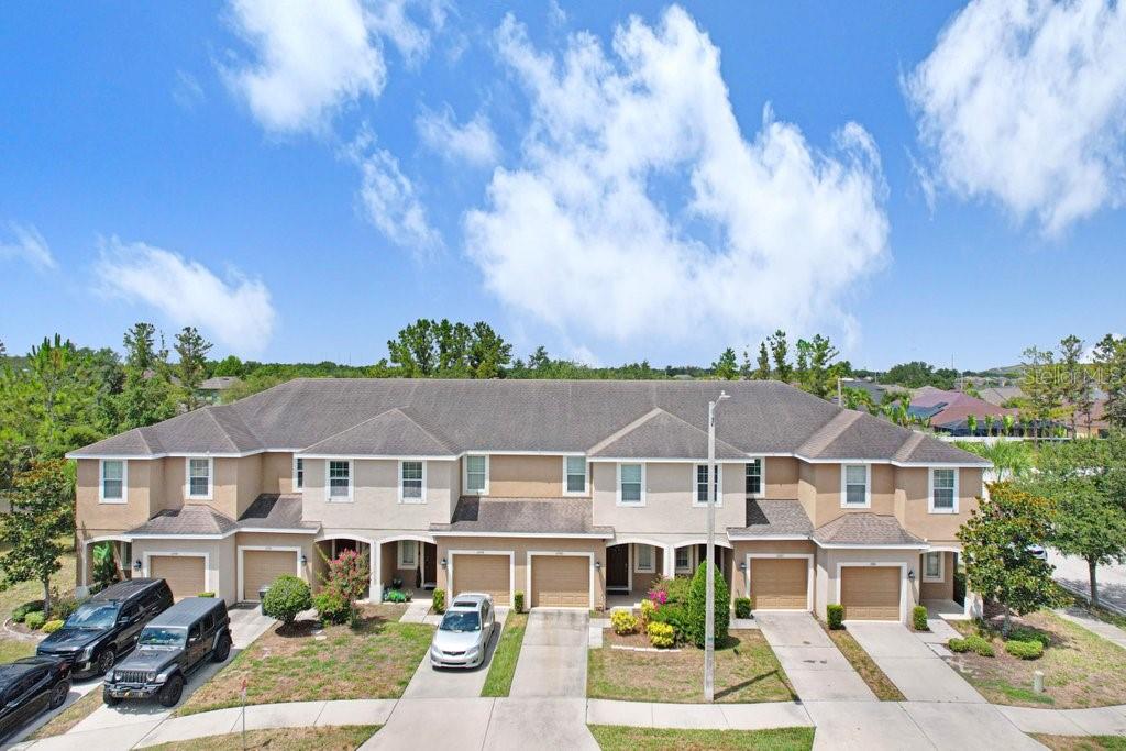 OAK CREEK - Residential