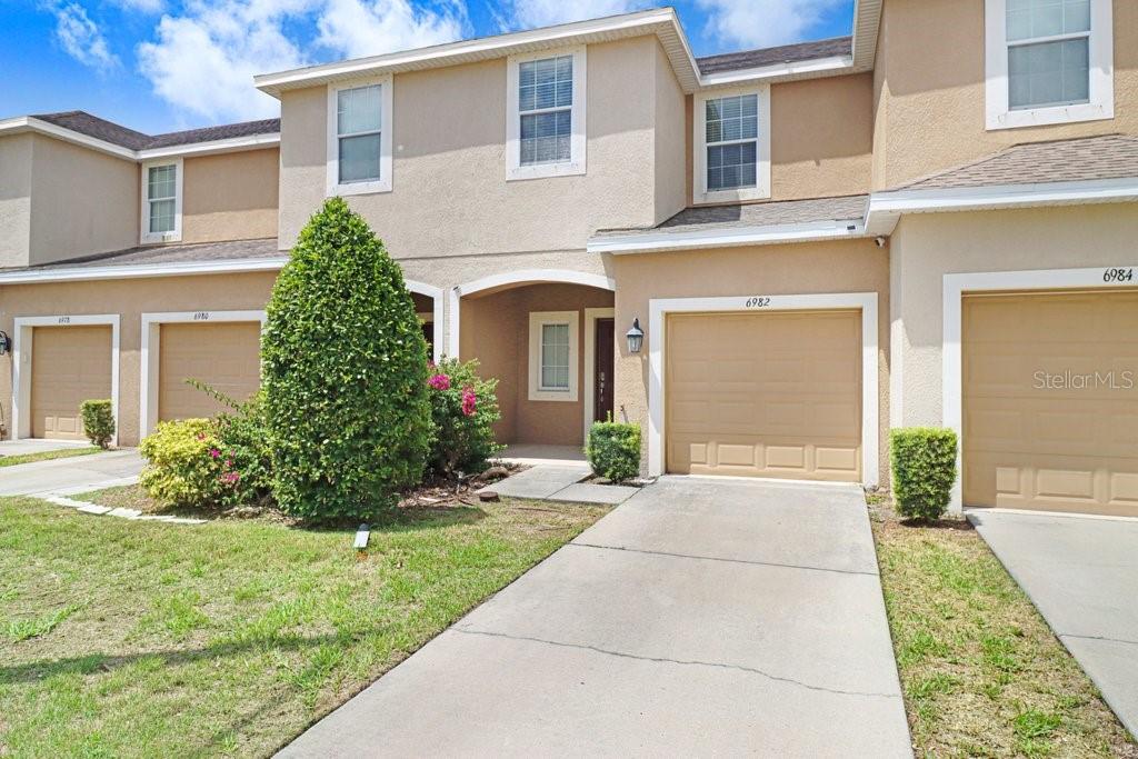 OAK CREEK - Residential