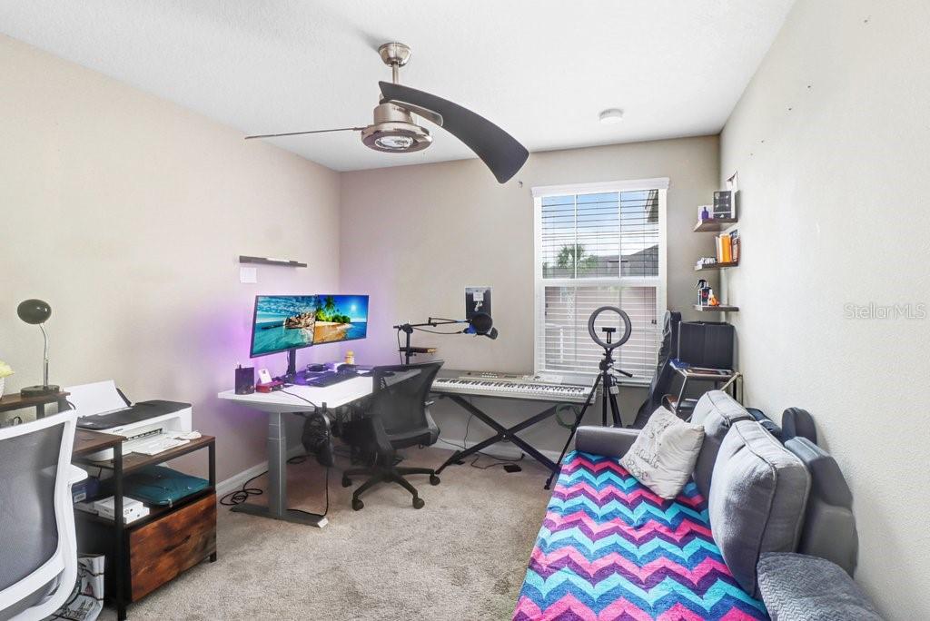 OAK CREEK - Residential