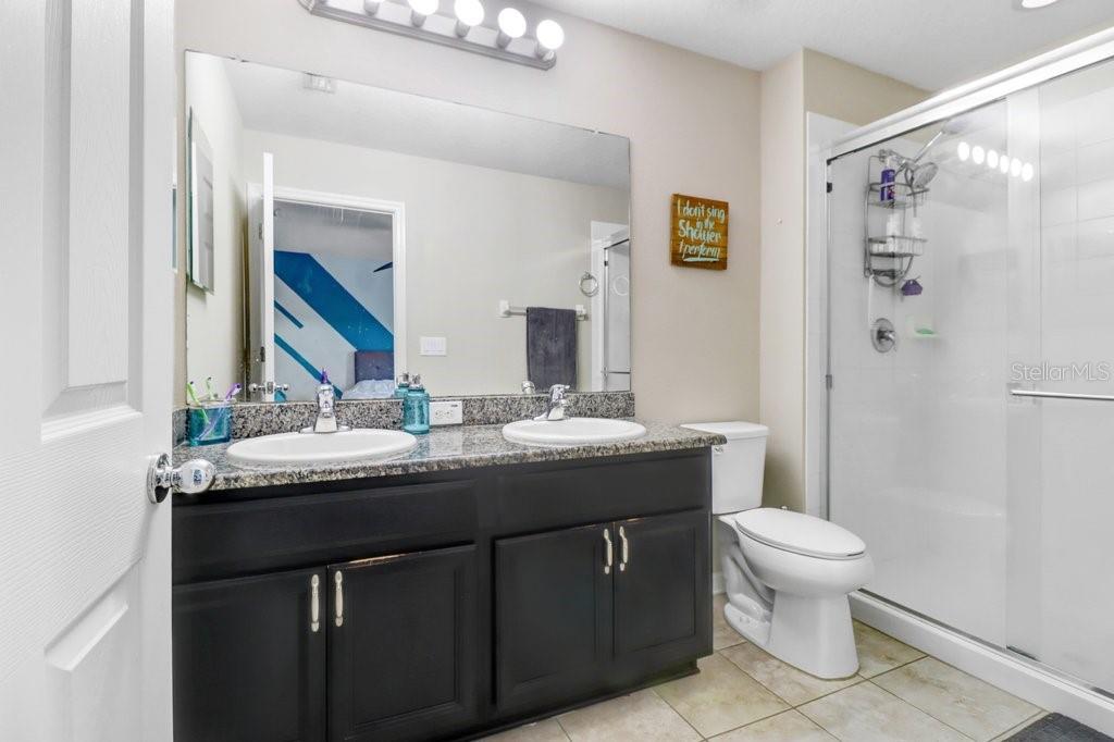 OAK CREEK - Residential