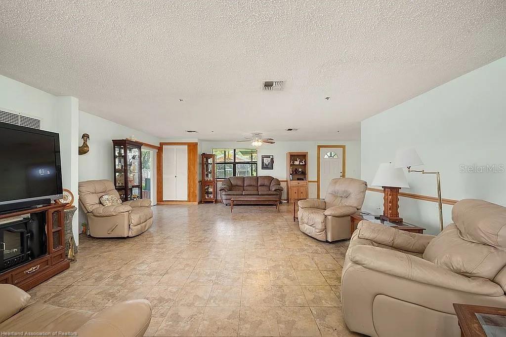 LAKE PERSIMMON - Residential