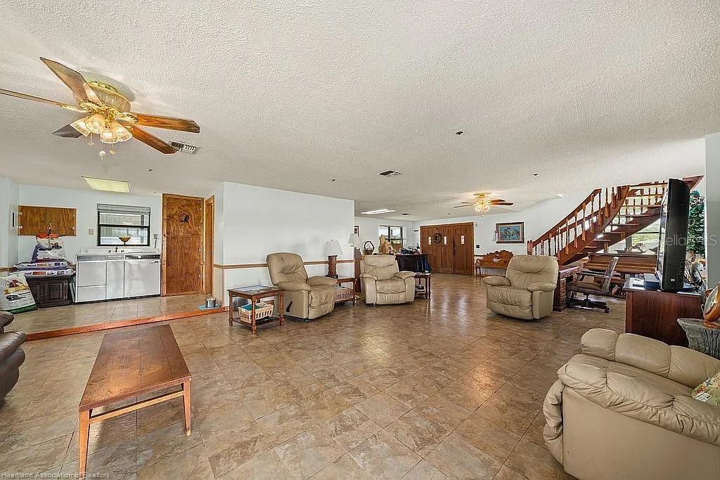 LAKE PERSIMMON - Residential
