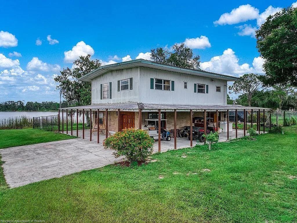 LAKE PERSIMMON - Residential
