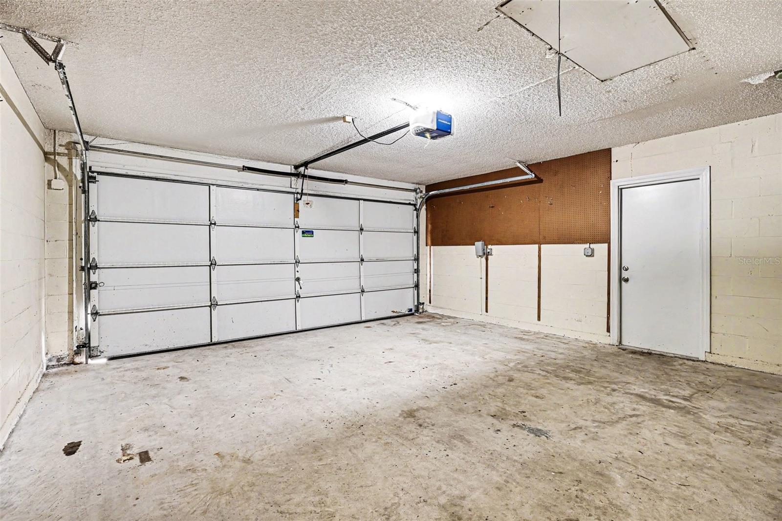EMERALD HILLS UNIT TWO LOT 3 - Residential