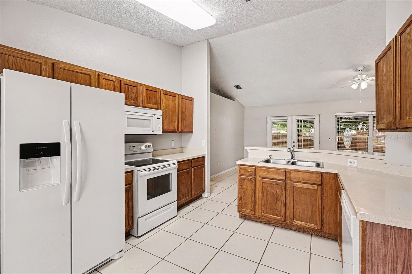 EMERALD HILLS UNIT TWO LOT 3 - Residential