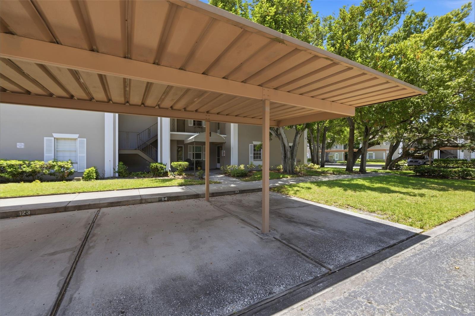 BAY OAKS CONDO - Residential