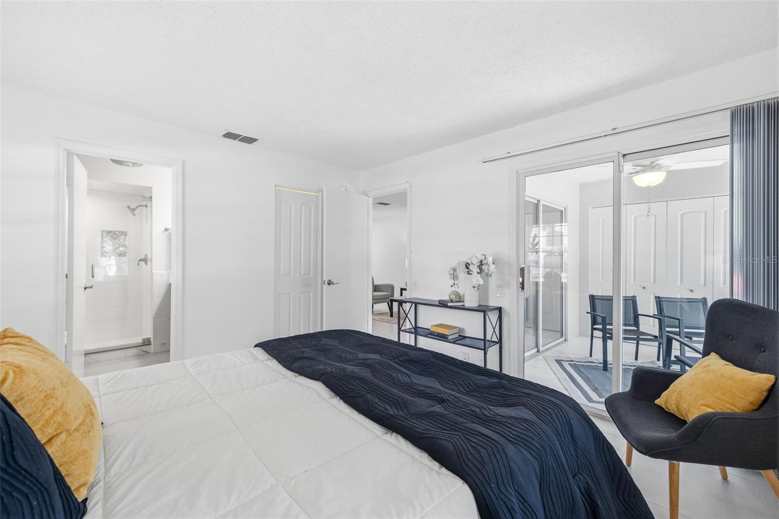 BAY OAKS CONDO - Residential