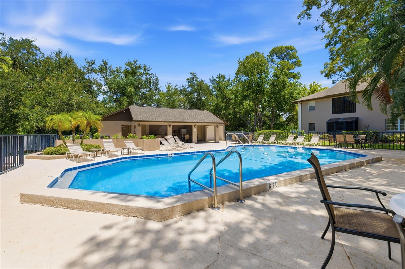 BAY OAKS CONDO - Residential