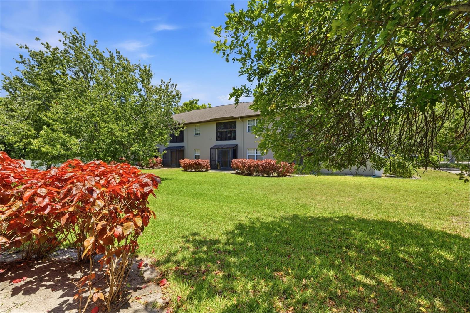 BAY OAKS CONDO - Residential