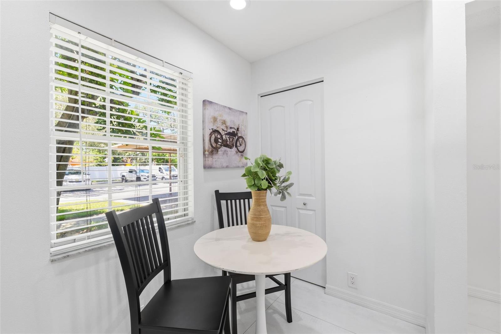 BAY OAKS CONDO - Residential