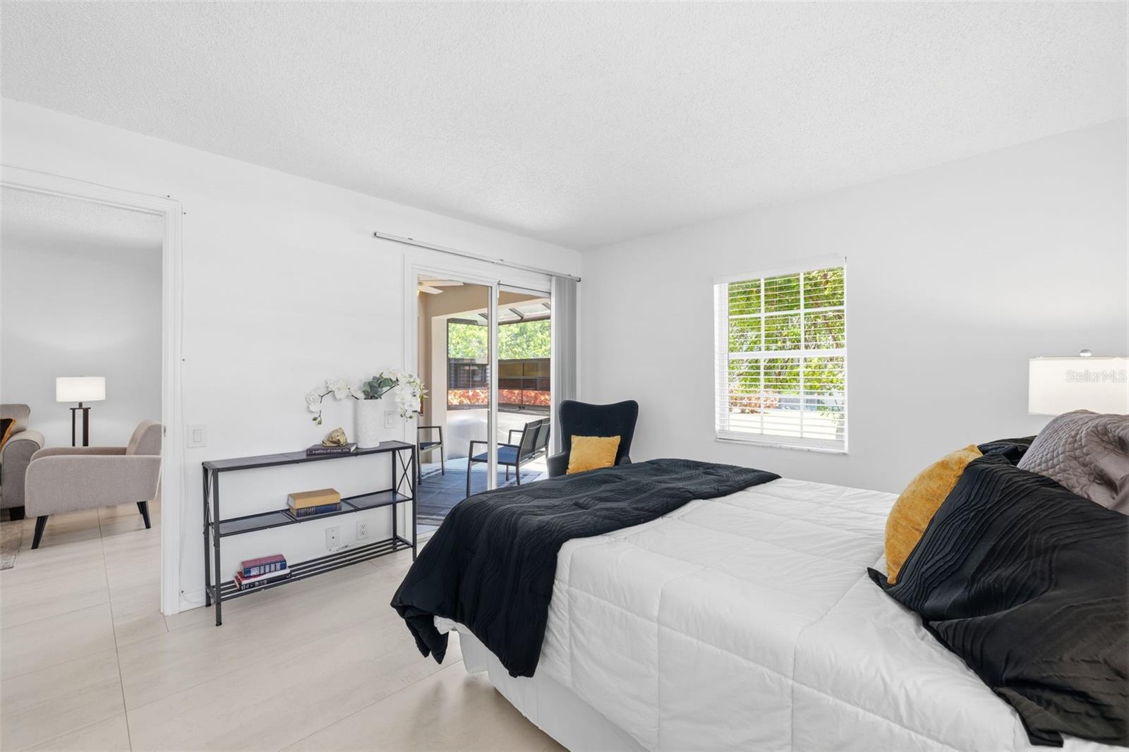 BAY OAKS CONDO - Residential