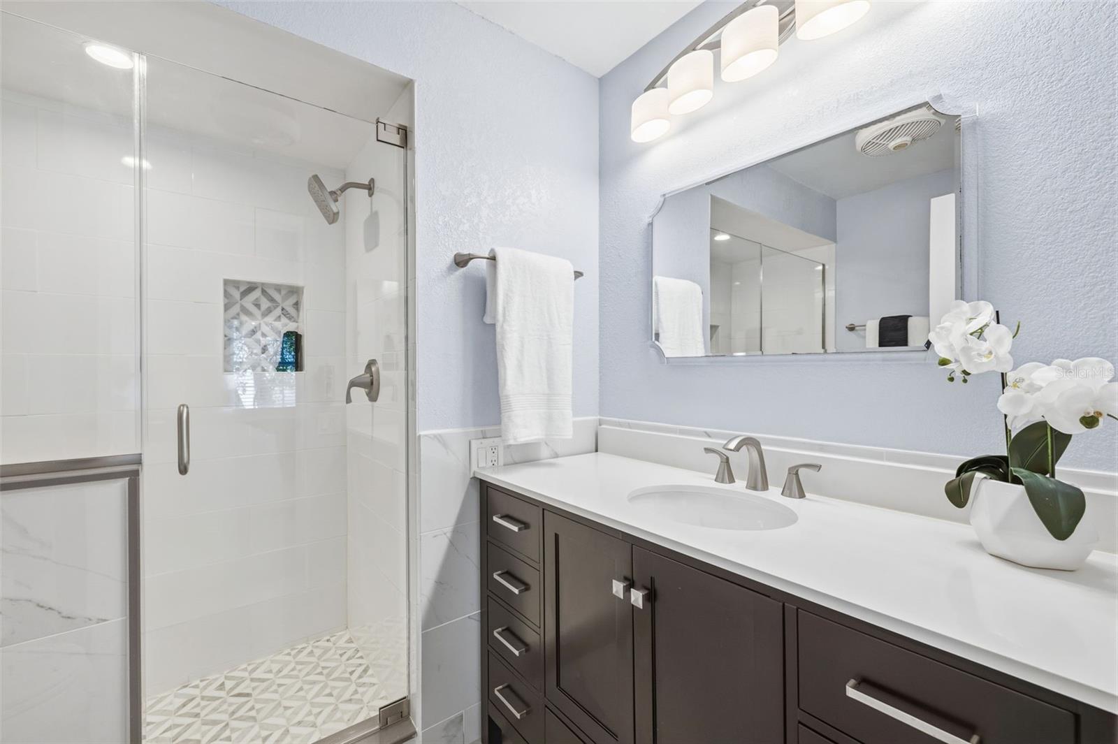 BAY OAKS CONDO - Residential